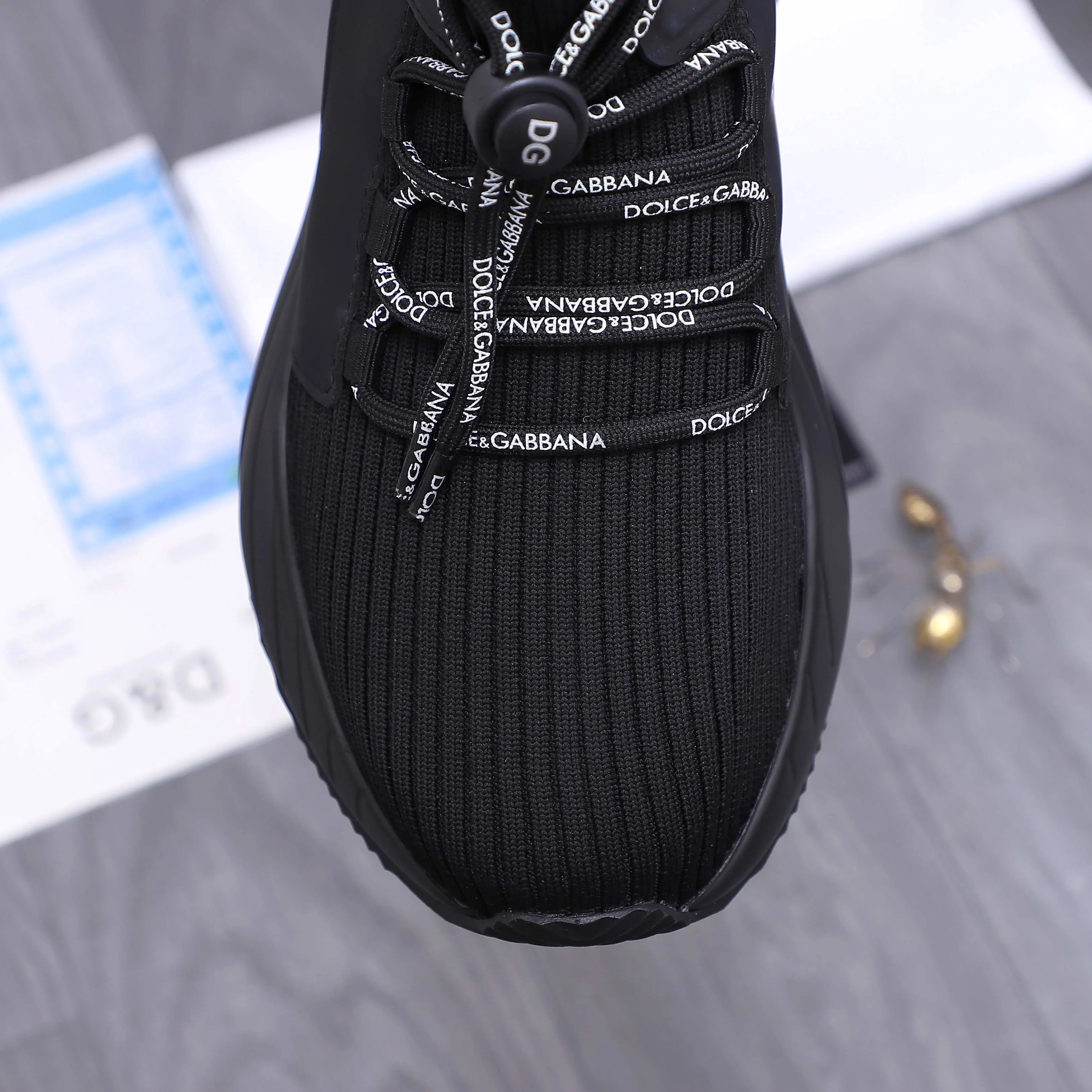 Men's shoes 💰442 Product trademark: DG (Dolce & Gabbana) casual shoes for couples. Regular size: 36-46 (45.46 is custom-made and non-returnable) Product materials: Selected knitted breathable spliced ​​cowhide upper, cowhide insole, original outsole